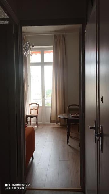 Studio 18 Residence Du Parc ชาเตล-กียง ห้อง รูปภาพ