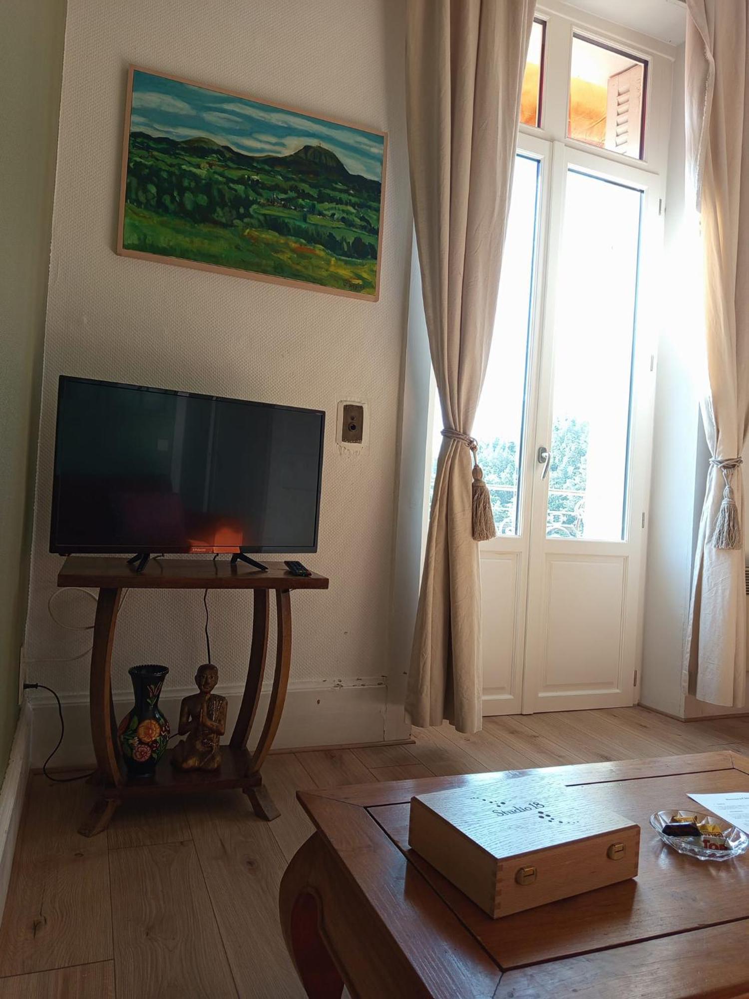 Studio 18 Residence Du Parc ชาเตล-กียง ภายนอก รูปภาพ